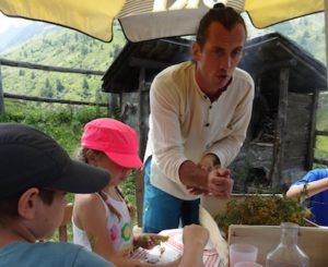 ateliers nature à Valloire;fleurs des montagnes;tourisme et activités valloire